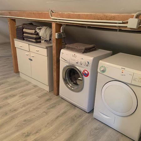 Holiday Home In Quiet Beautiful Area With Two Separate, Modern, Furnished Apartments Deutsch-Wagram Exteriör bild