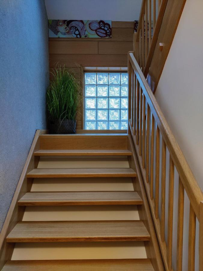 Holiday Home In Quiet Beautiful Area With Two Separate, Modern, Furnished Apartments Deutsch-Wagram Exteriör bild
